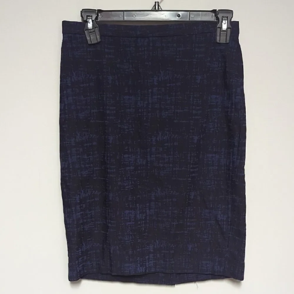 Banana Republic Blue Knee-Length Pencil Skirt for Work